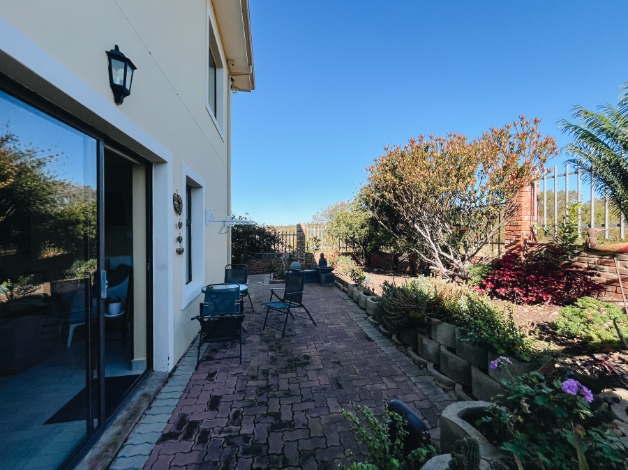 4 Bedroom Property for Sale in Island View Western Cape